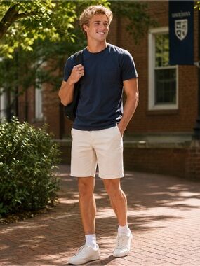 GAP Men’s White Chino Shorts – W34